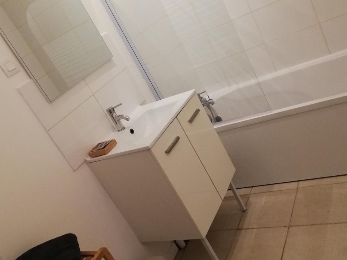 Logement Entier Au Calme Villers-Outreaux Εξωτερικό φωτογραφία